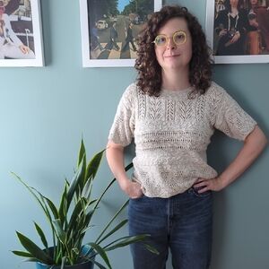 Vintage Women's Cream Knit Top